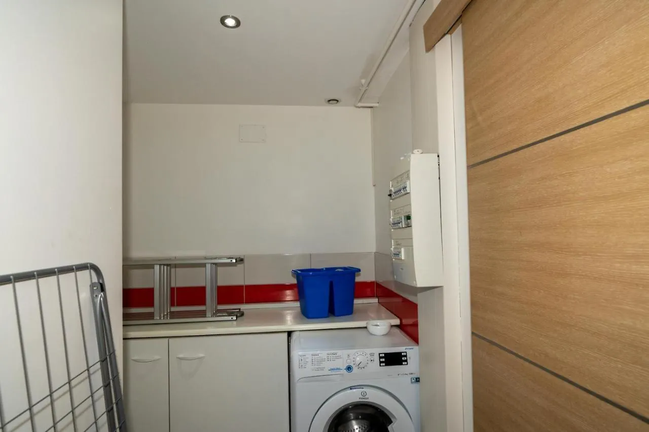 Apartment Place Nationale - Spacieux Et Atypique -10 Minutes A Pied De La Gare - Hypercentre Et Coeur Historique De Montauban - France
